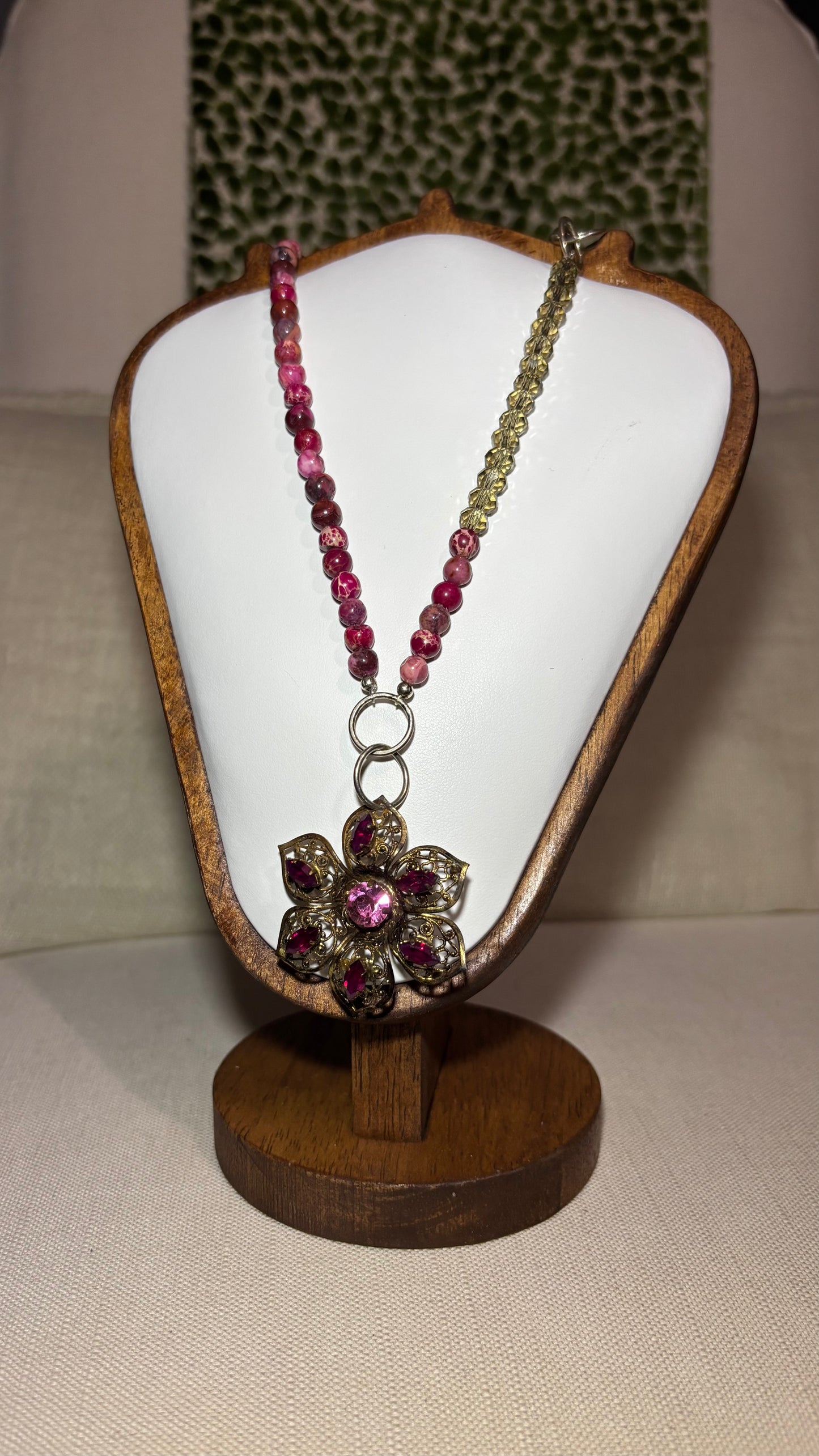 Vintage-Necklace