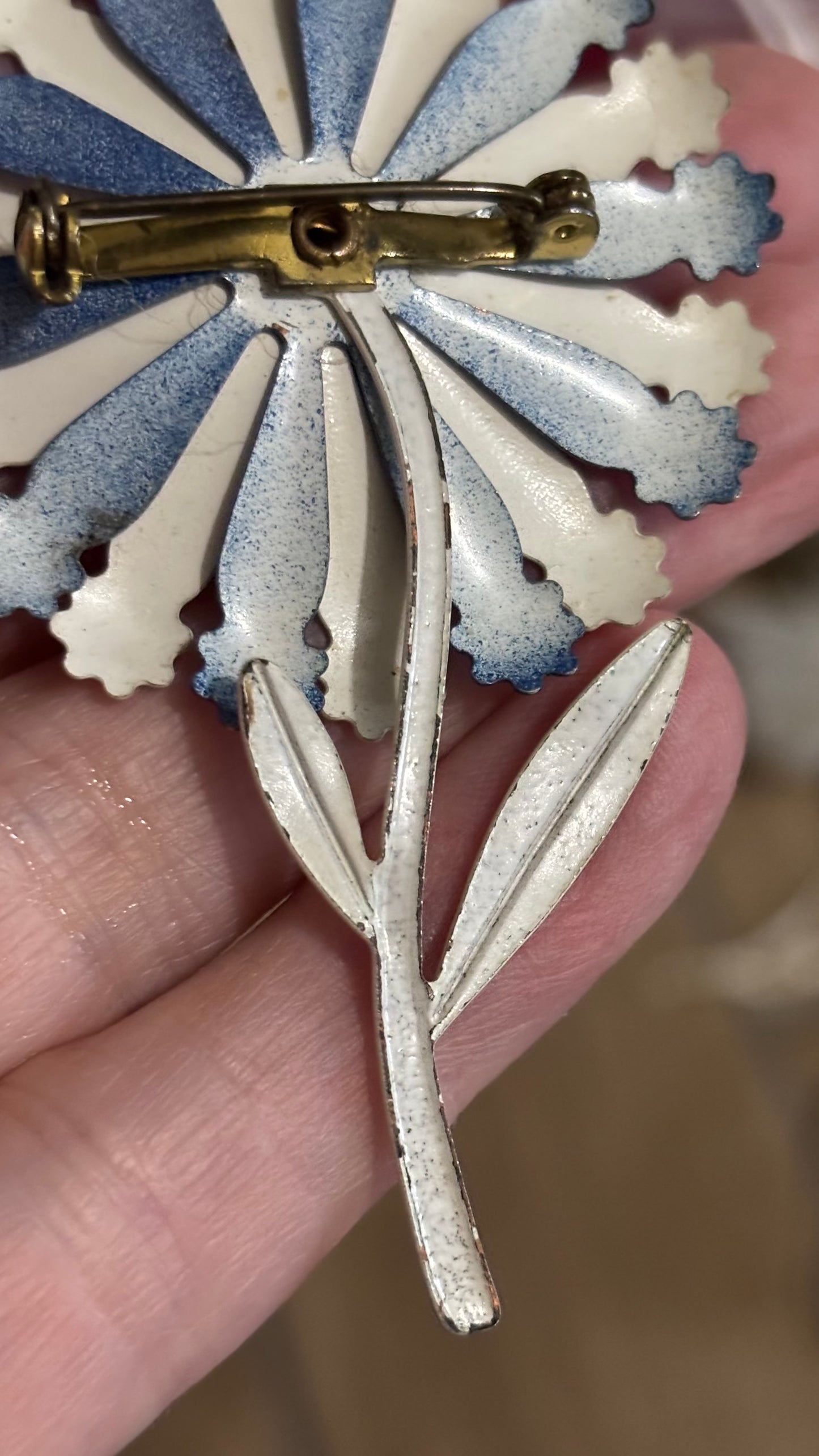 Vintage- Enamel Flower