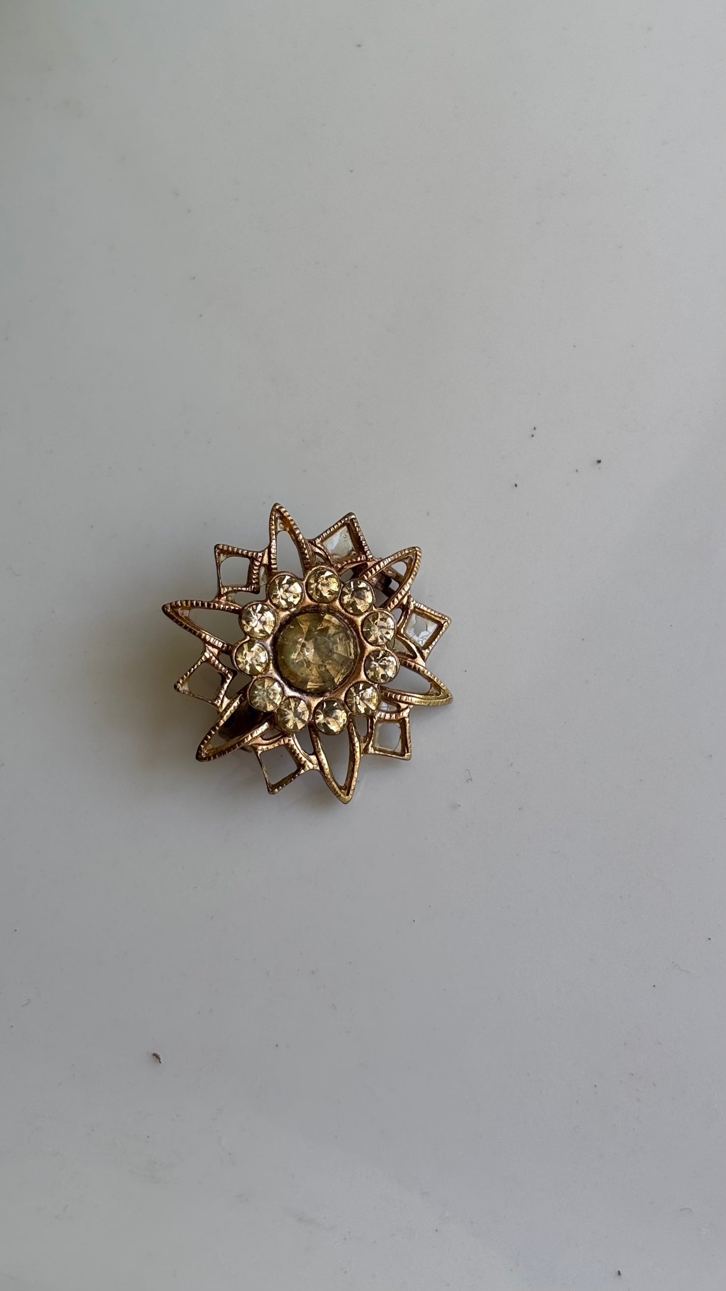 Vintage - Scatter Pin