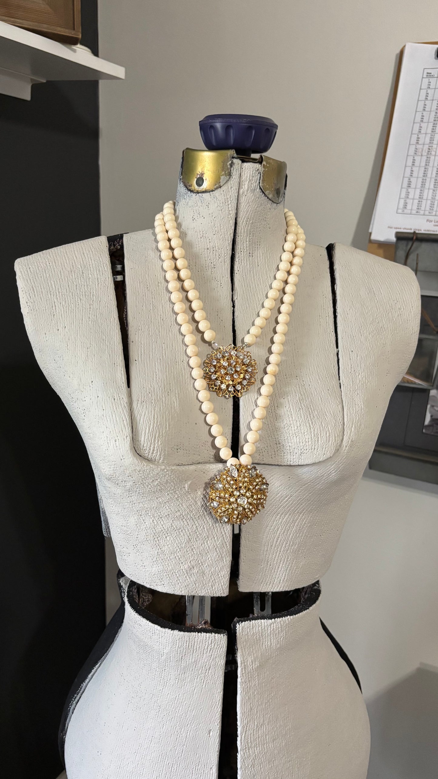 Vintage-Brooch Necklace