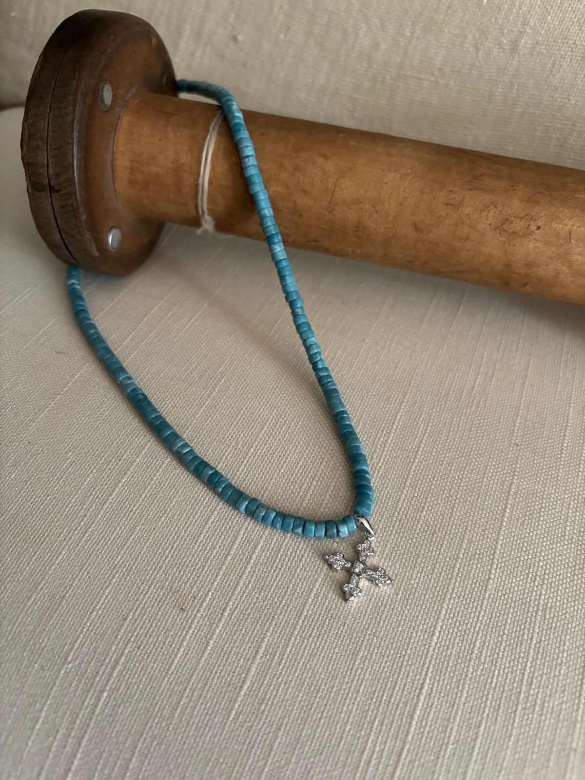 Cross Choker