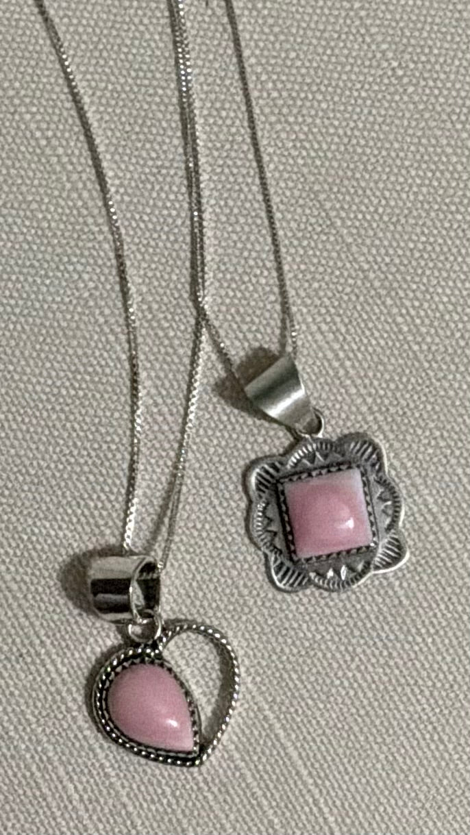 Heart Pink Conch Necklace